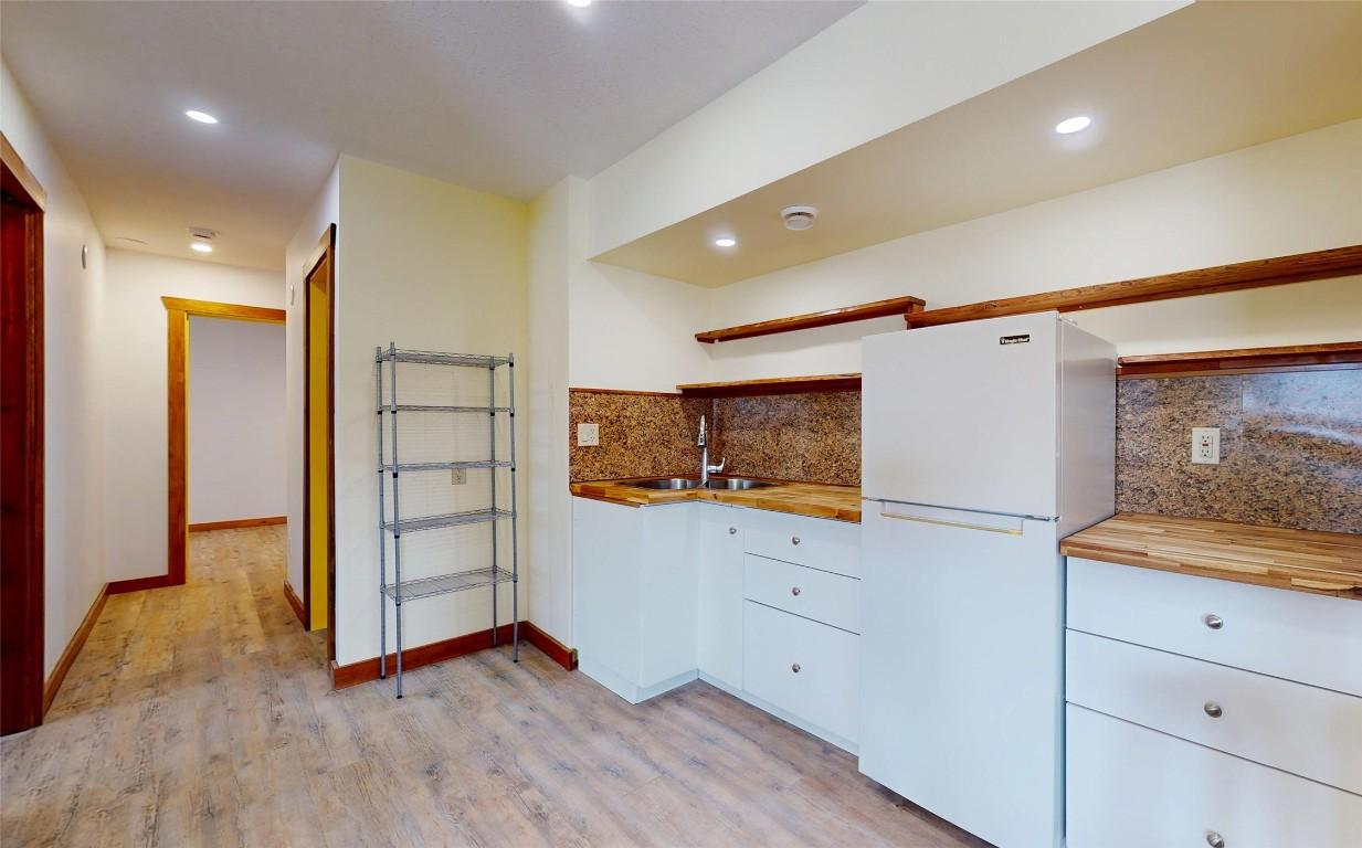 









530


CUMMINGS

Road,
Kimberley,




BC
V1A 2E1

