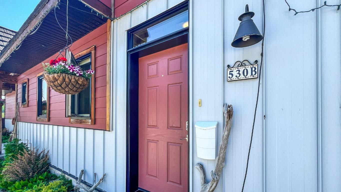 









530


CUMMINGS

Road,
Kimberley,




BC
V1A 2E1

