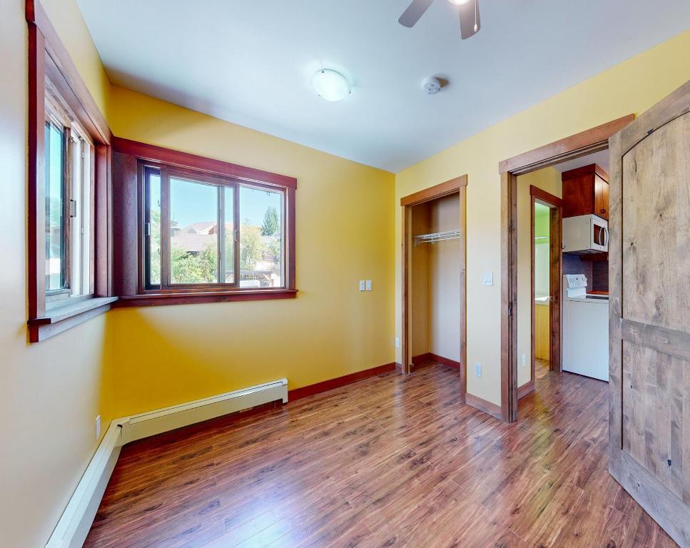 









530


CUMMINGS

Road,
Kimberley,




BC
V1A 2E1

