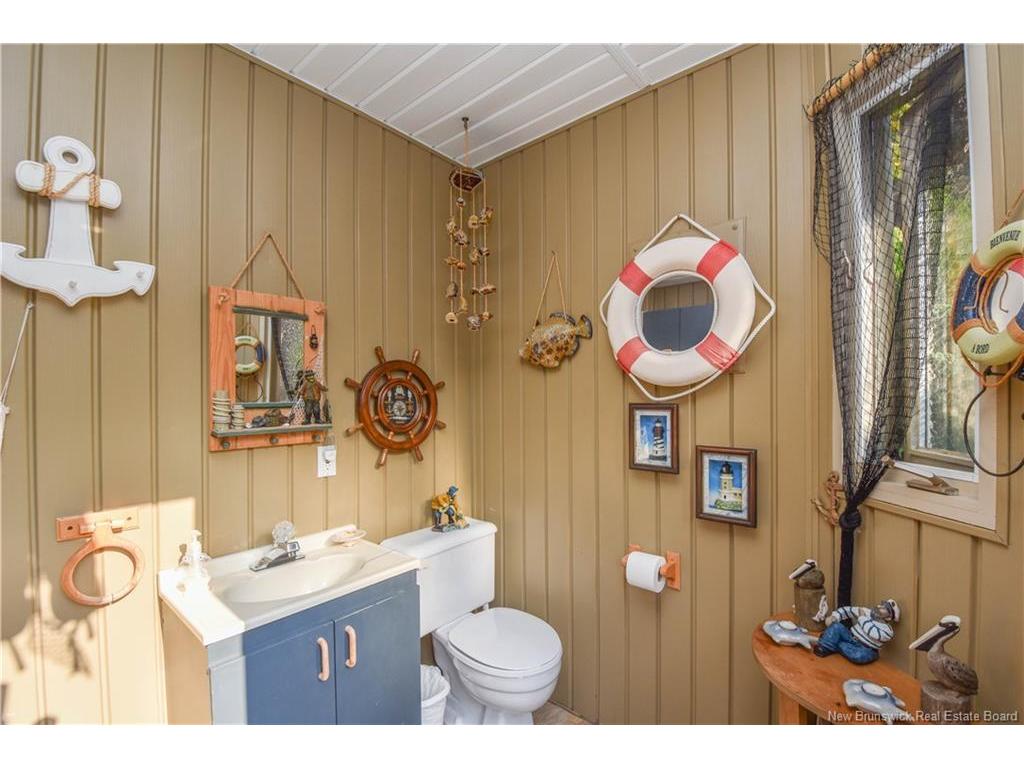 









138


365

RTE,
Tilley Road,




NB
E8M 1N4

