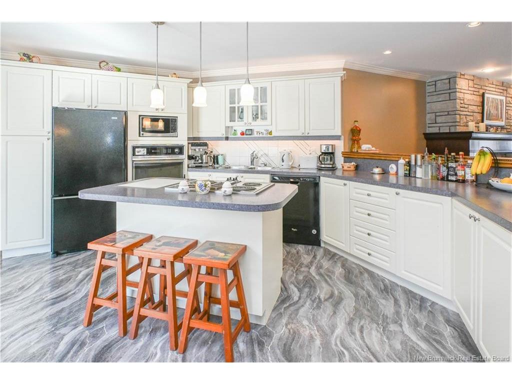 









138


365

RTE,
Tilley Road,




NB
E8M 1N4

