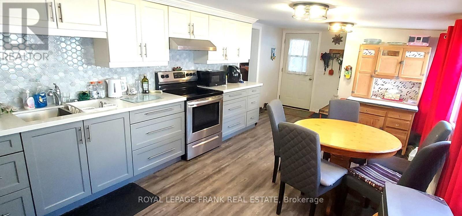 












83 BELMONT STREET

,
Havelock-Belmont-Methuen (Belmont-Methuen),




Ontario
K0L1Z0

