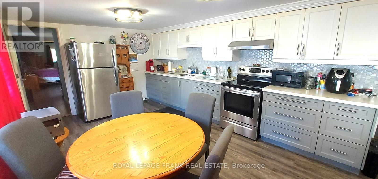 












83 BELMONT STREET

,
Havelock-Belmont-Methuen (Belmont-Methuen),




Ontario
K0L1Z0


