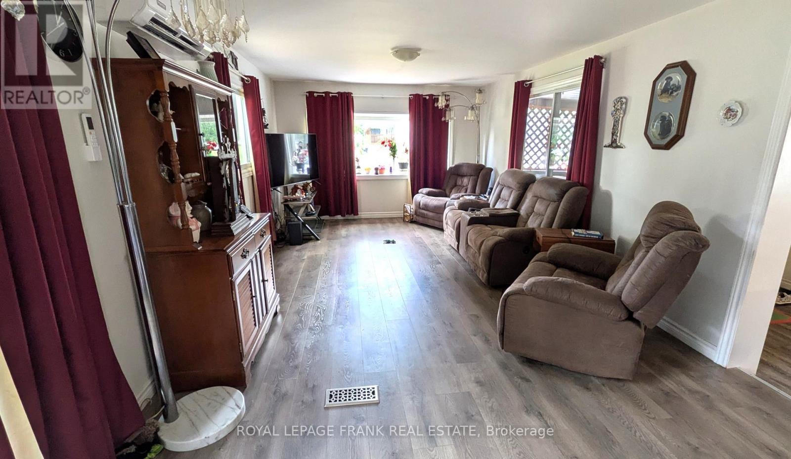 












83 BELMONT STREET

,
Havelock-Belmont-Methuen (Belmont-Methuen),




Ontario
K0L1Z0

