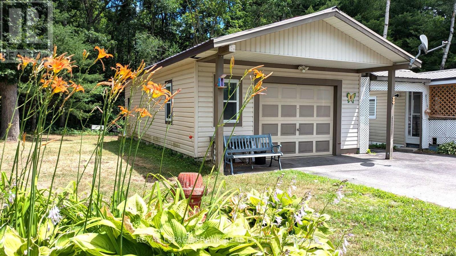 












83 BELMONT STREET

,
Havelock-Belmont-Methuen (Belmont-Methuen),




Ontario
K0L1Z0

