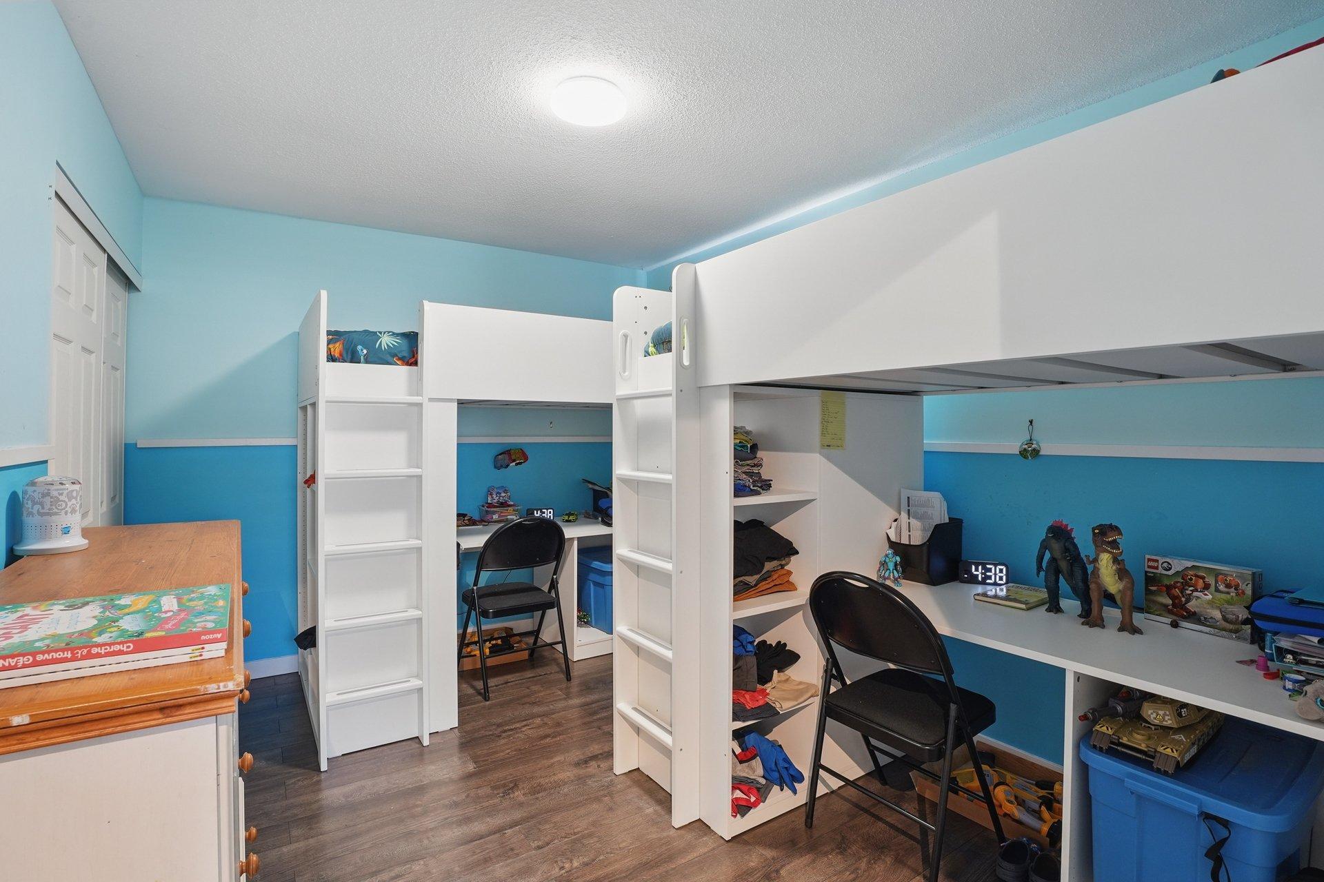 









114


Rue Lachapelle

,
Gatineau (Gatineau),




QC
J8T5G9

