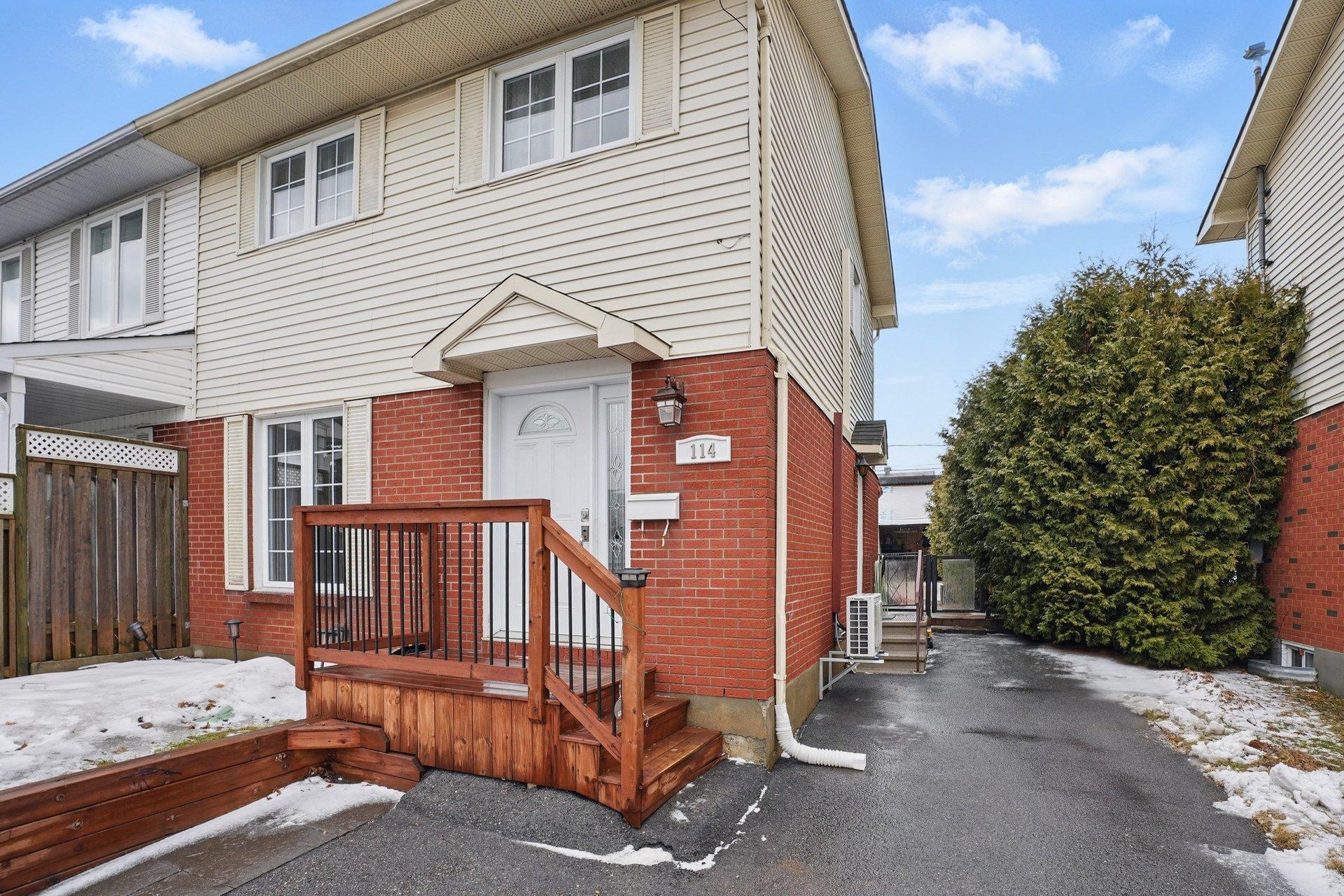 









114


Rue Lachapelle

,
Gatineau (Gatineau),




QC
J8T5G9

