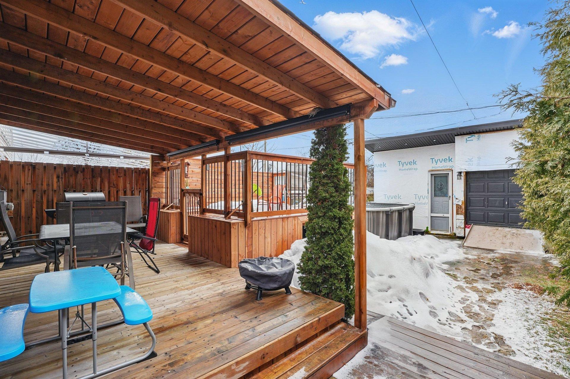 









114


Rue Lachapelle

,
Gatineau (Gatineau),




QC
J8T5G9

