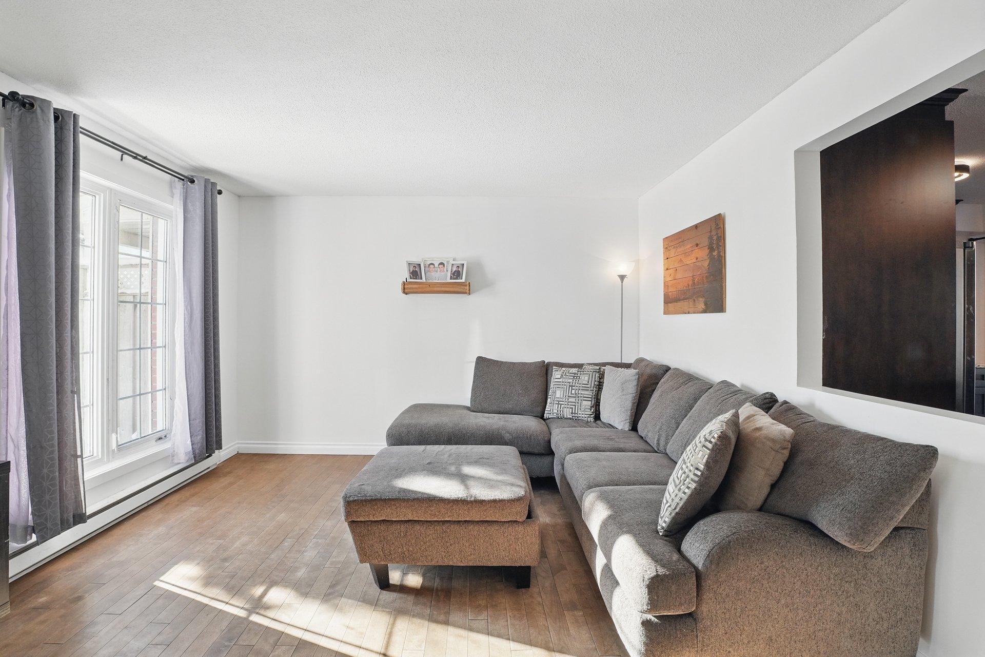









114


Rue Lachapelle

,
Gatineau (Gatineau),




QC
J8T5G9


