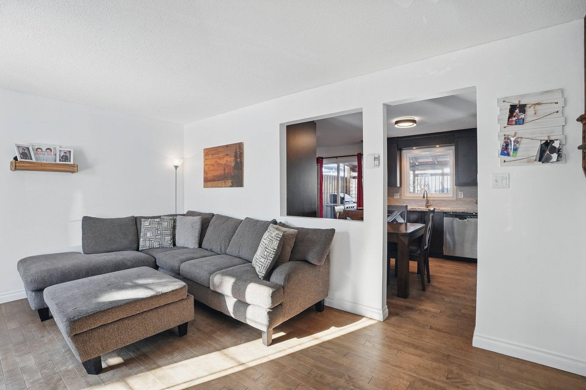 









114


Rue Lachapelle

,
Gatineau (Gatineau),




QC
J8T5G9


