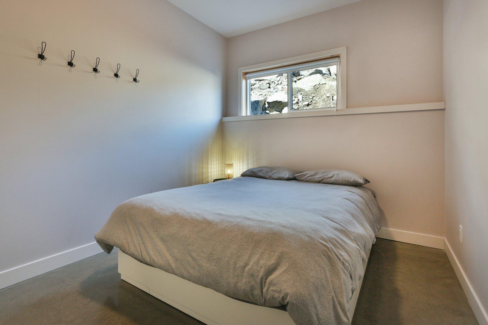 









205


Rue des Deux-Montagnes

,
Bromont,




QC
J2L1P2

