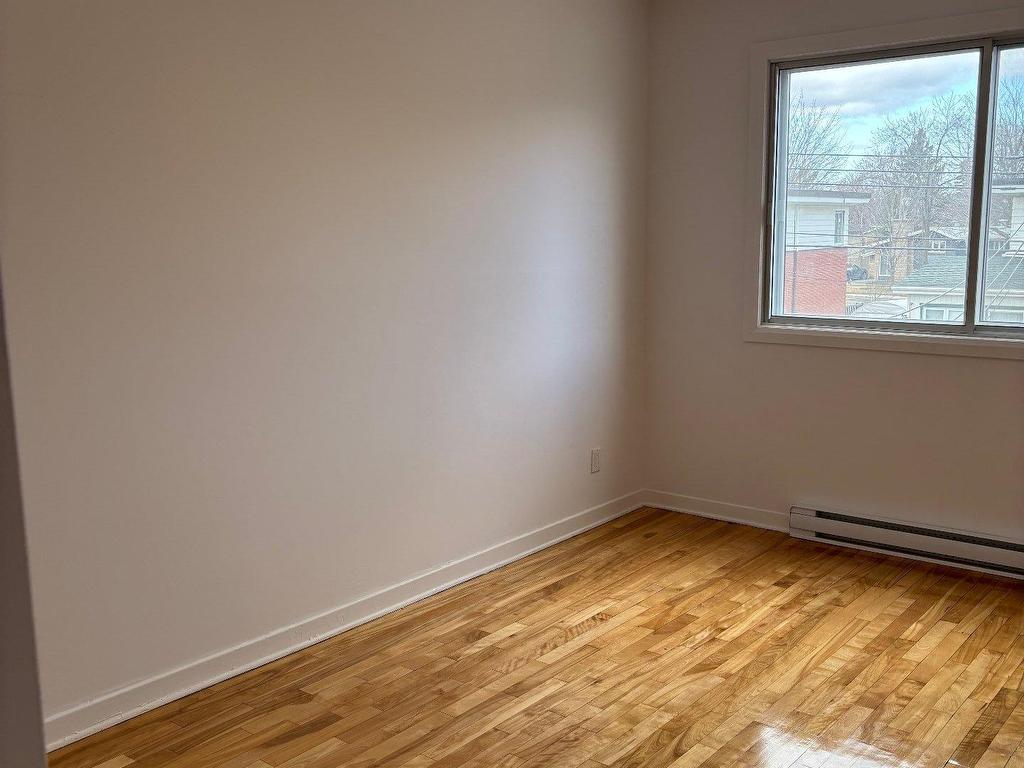 









5589


Boul. Léger

, 10,
Montréal (Montréal-Nord),




QC
H1G1K4

