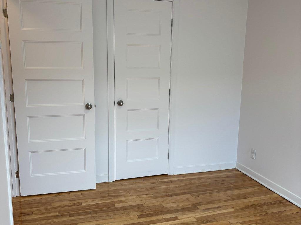 









5589


Boul. Léger

, 10,
Montréal (Montréal-Nord),




QC
H1G1K4

