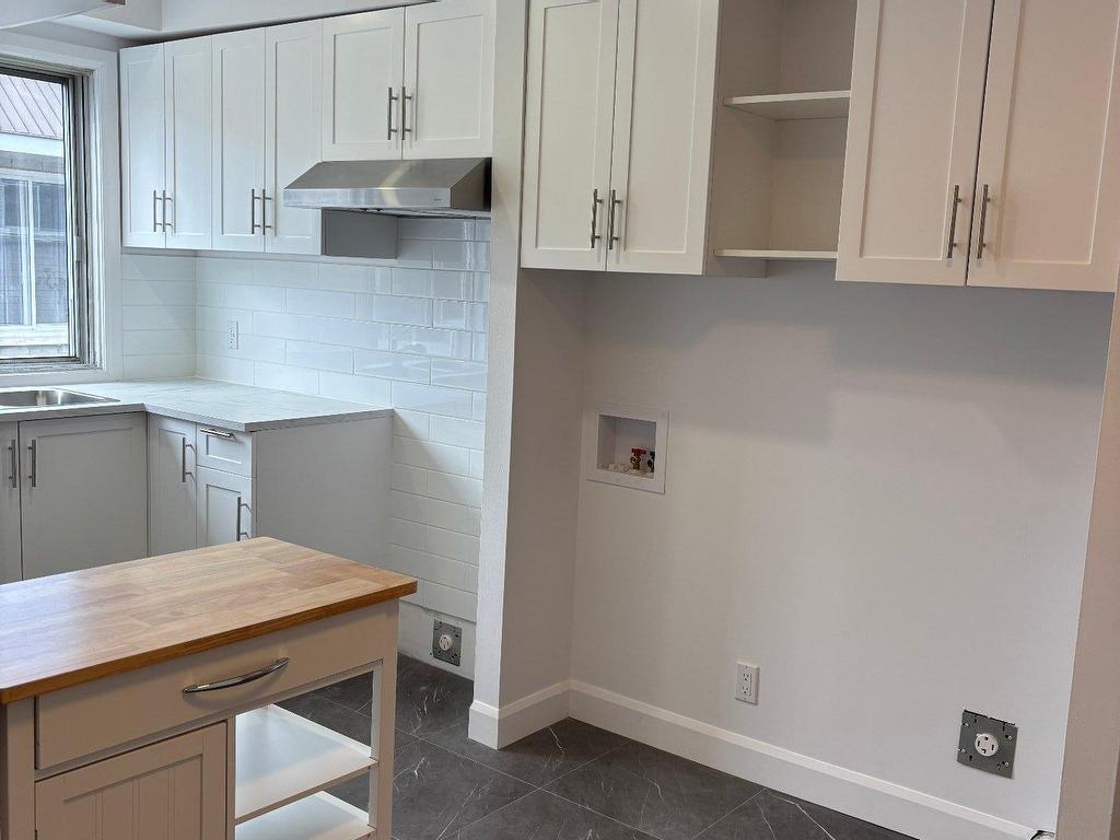 









5589


Boul. Léger

, 10,
Montréal (Montréal-Nord),




QC
H1G1K4


