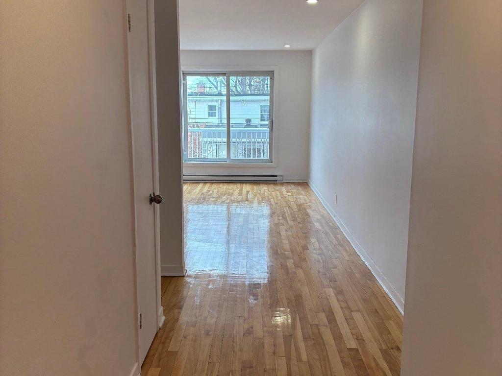 









5589


Boul. Léger

, 10,
Montréal (Montréal-Nord),




QC
H1G1K4

