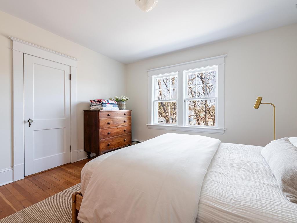 












9957 Peggys Cove Road

,
Hackett's Cove,




NS
B3Z 3J4

