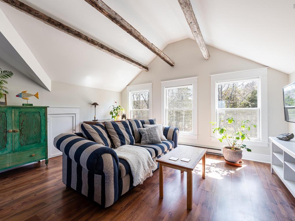 












9957 Peggys Cove Road

,
Hackett's Cove,




NS
B3Z 3J4

