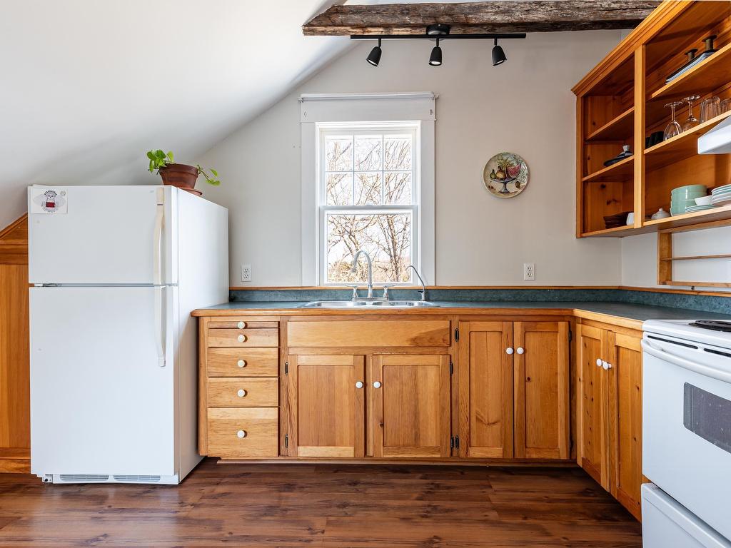 












9957 Peggys Cove Road

,
Hackett's Cove,




NS
B3Z 3J4

