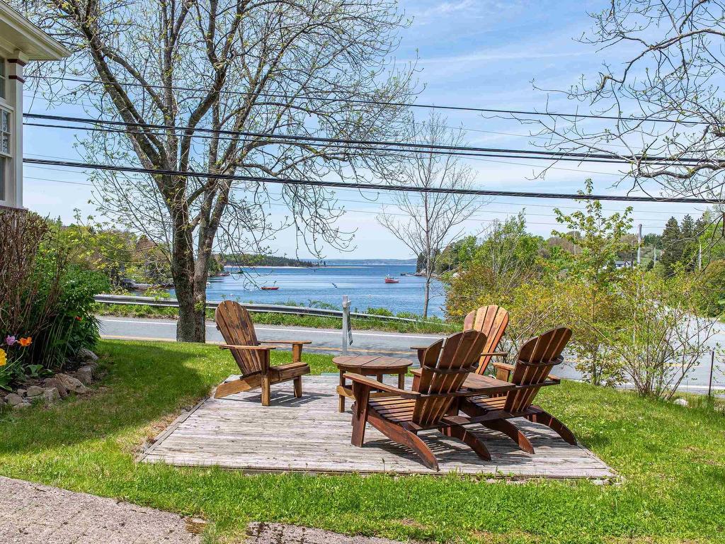 












9957 Peggys Cove Road

,
Hackett's Cove,




NS
B3Z 3J4

