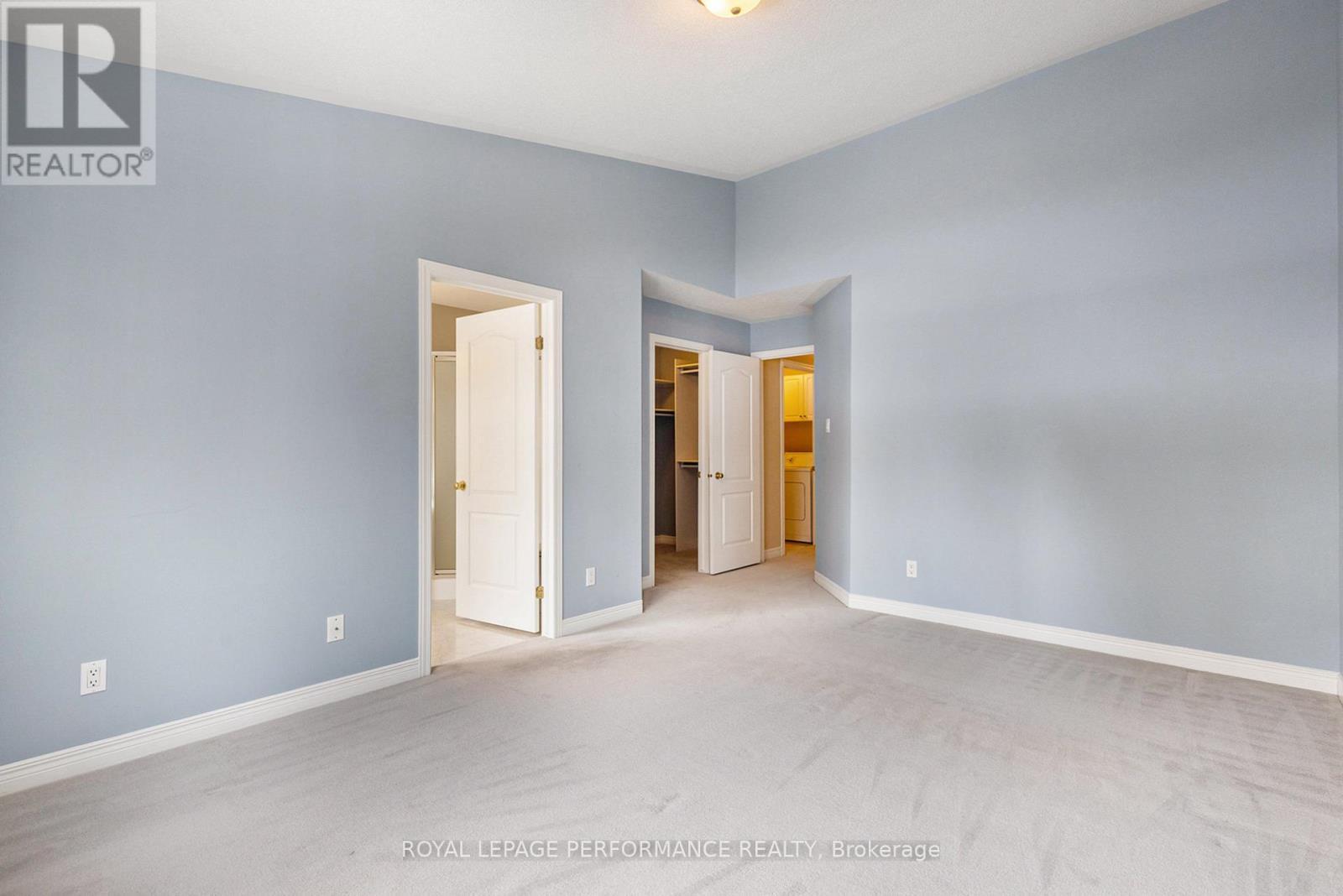 












45 COULSON COURT

,
Ottawa,




Ontario
K2K2X9

