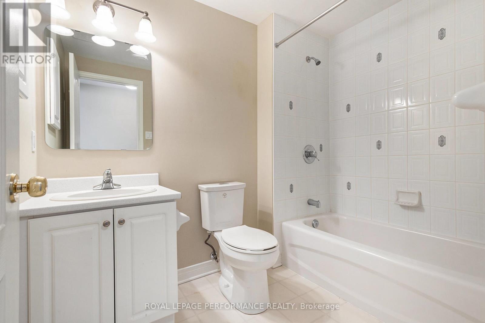 












45 COULSON COURT

,
Ottawa,




Ontario
K2K2X9


