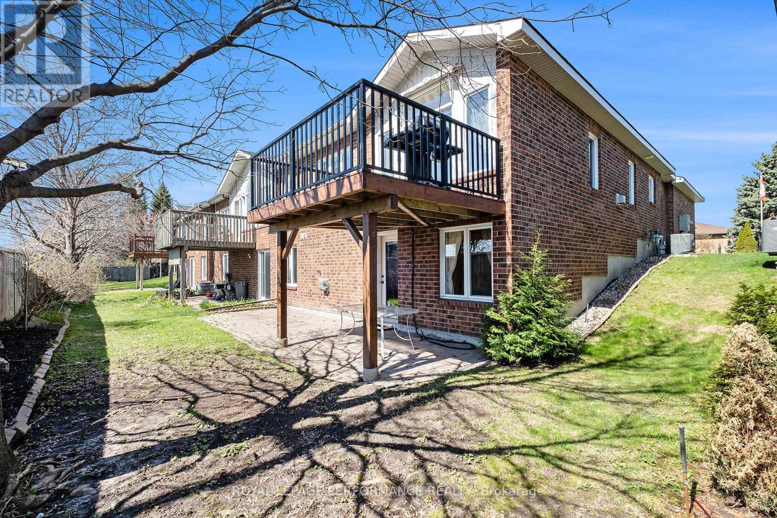 












45 COULSON COURT

,
Ottawa,




Ontario
K2K2X9

