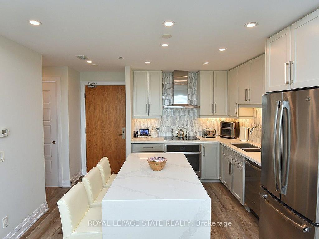 









2025


Maria

Street, 1006,
Burlington,




ON
L7R 0E9

