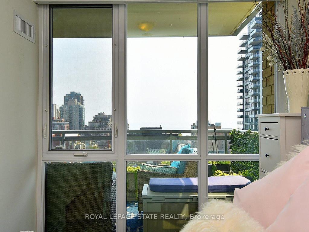 









2025


Maria

Street, 1006,
Burlington,




ON
L7R 0E9

