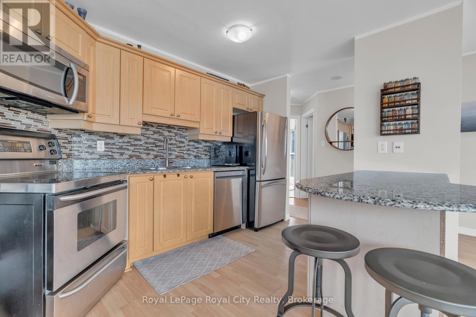 












614 - 135 JAMES STREET S

,
Hamilton (Corktown),




Ontario
L8P2Z6

