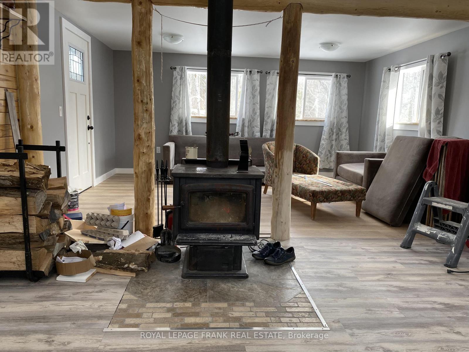 












1087 AIRPORT ROAD

,
Hastings Highlands (Herschel Ward),




Ontario
K0L1C0

