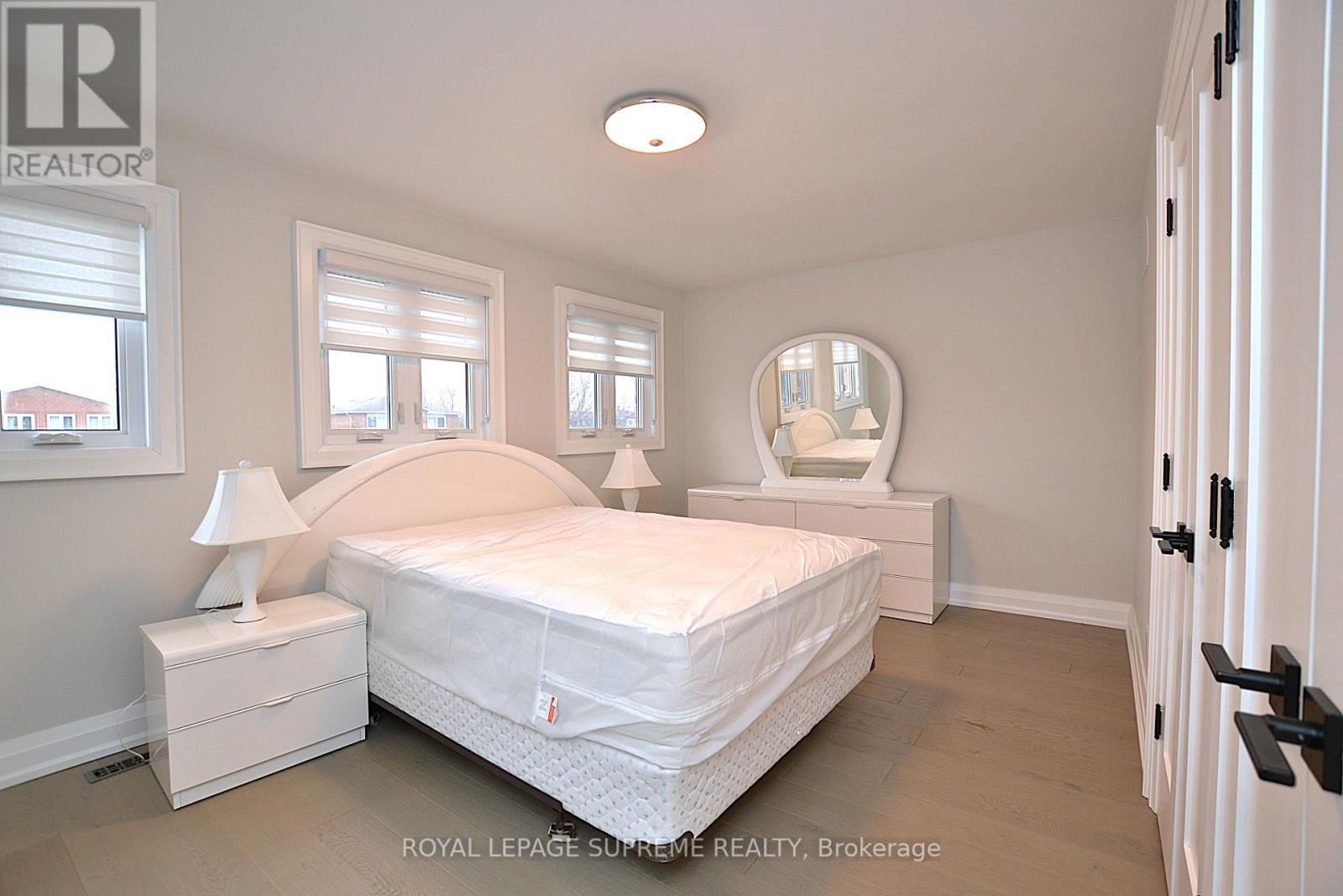












UPPER - 514 PETAWAWA CRESCENT

,
Mississauga,




Ontario
L4Z2N4

