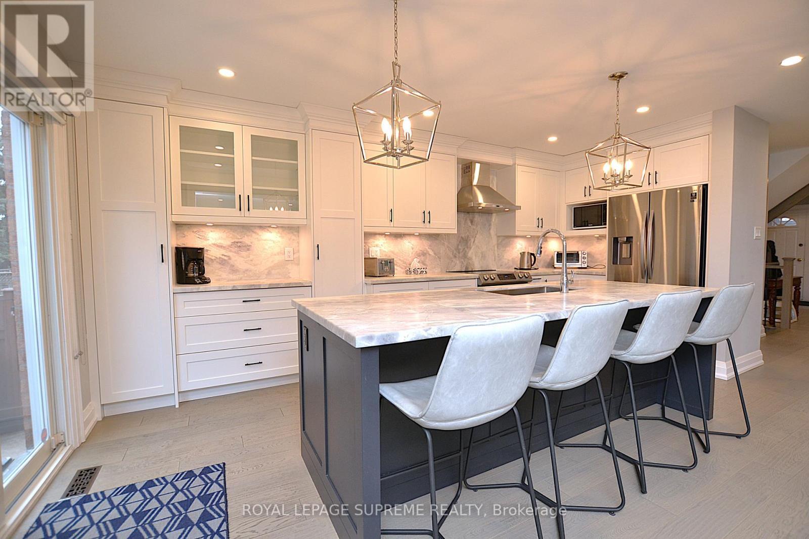 












UPPER - 514 PETAWAWA CRESCENT

,
Mississauga,




Ontario
L4Z2N4

