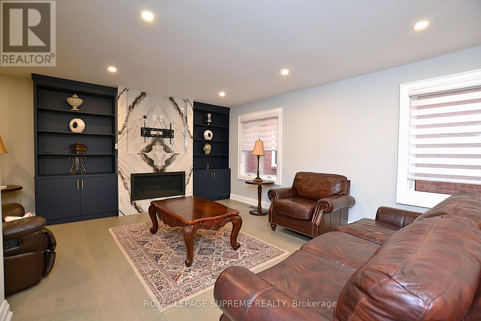 












UPPER - 514 PETAWAWA CRESCENT

,
Mississauga,




Ontario
L4Z2N4


