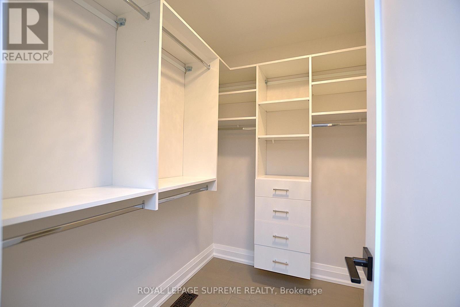 












UPPER - 514 PETAWAWA CRESCENT

,
Mississauga,




Ontario
L4Z2N4

