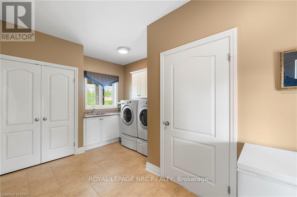 












5045 MICHENER ROAD

,
Fort Erie (Crystal Beach),




Ontario
L0S1R0

