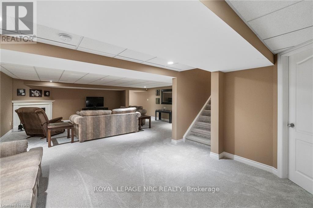 












5045 MICHENER ROAD

,
Fort Erie (Crystal Beach),




Ontario
L0S1R0

