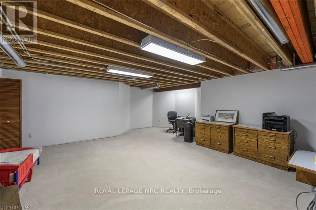 












5045 MICHENER ROAD

,
Fort Erie (Crystal Beach),




Ontario
L0S1R0

