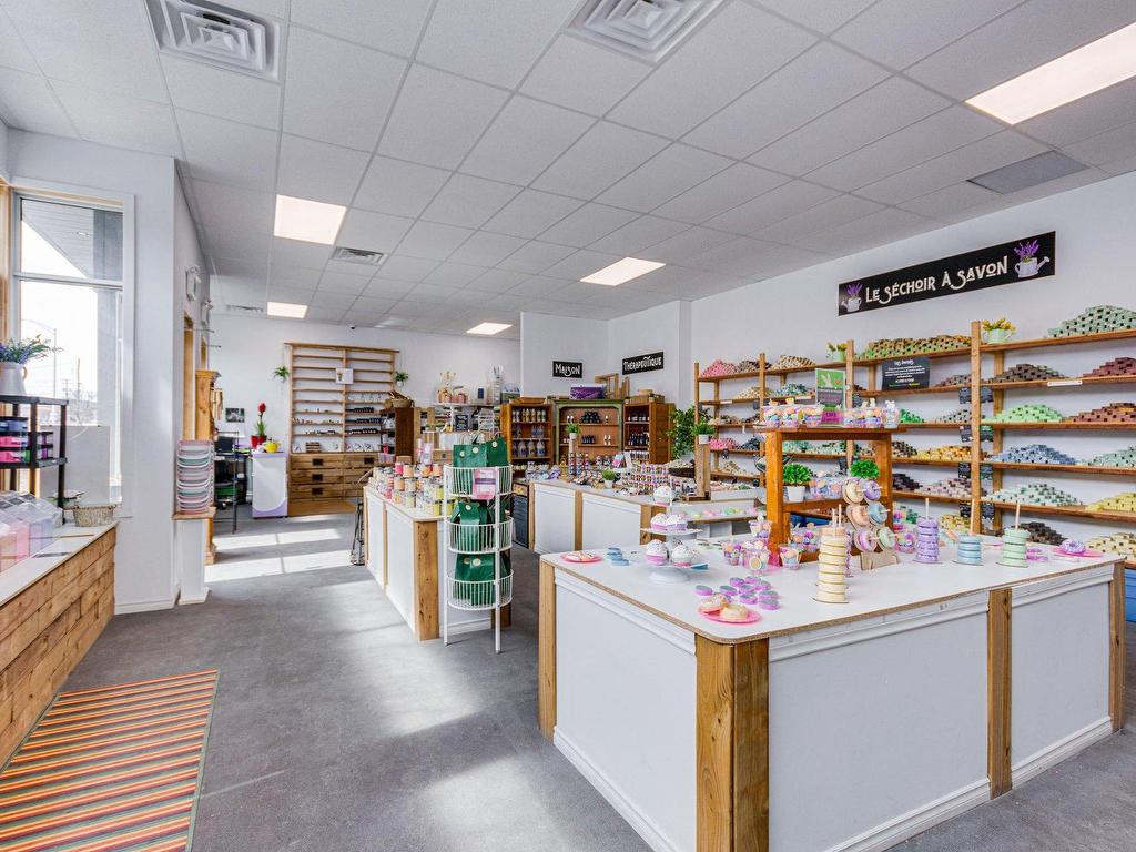 









471


Boul. Maloney E.

,
Gatineau (Gatineau),




QC
J8P6Z8

