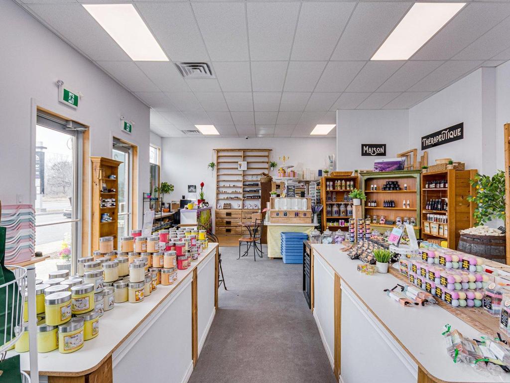









471


Boul. Maloney E.

,
Gatineau (Gatineau),




QC
J8P6Z8

