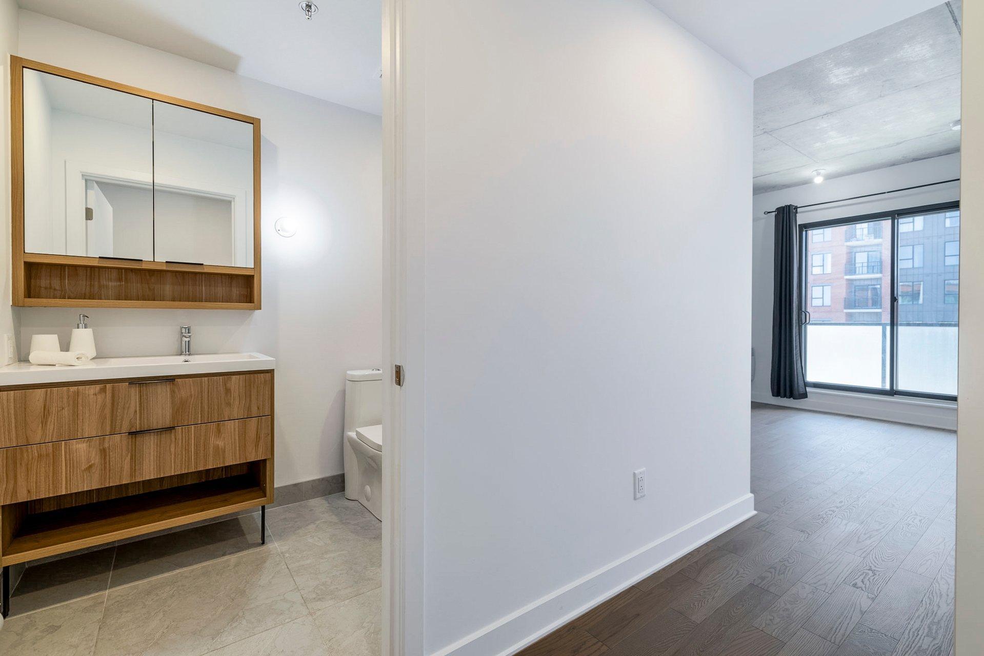 









2660


Rue Ontario E.

, 310,
Montréal (Ville-Marie),




QC
H2K4K4

