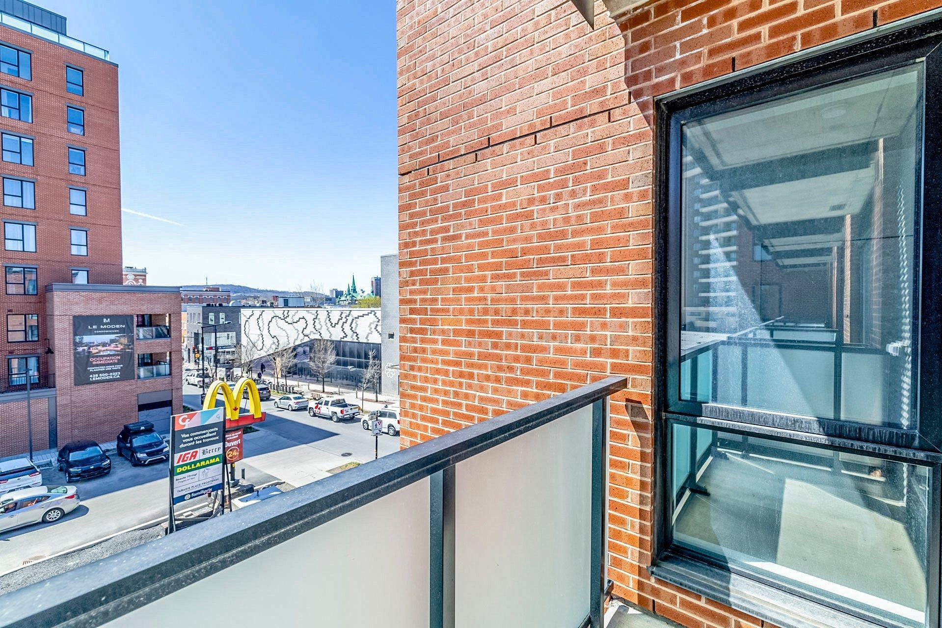 









2660


Rue Ontario E.

, 310,
Montréal (Ville-Marie),




QC
H2K4K4

