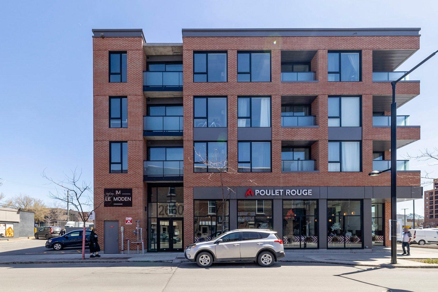 









2660


Rue Ontario E.

, 310,
Montréal (Ville-Marie),




QC
H2K4K4

