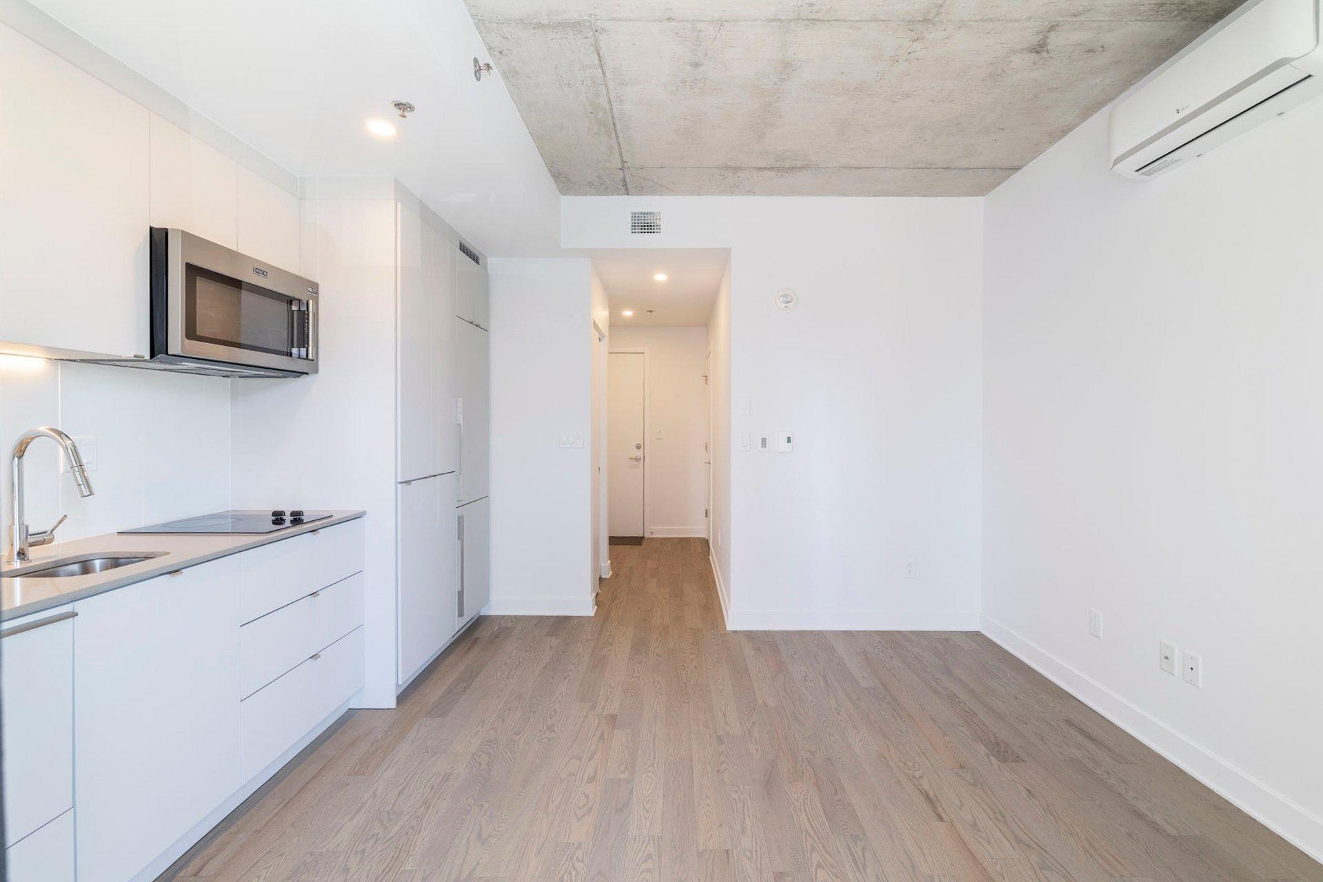 









2660


Rue Ontario E.

, 310,
Montréal (Ville-Marie),




QC
H2K4K4

