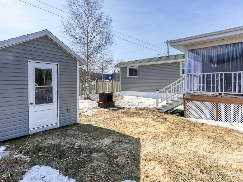 









1135


Rue Alida-Désilets

,
Shawinigan,




QC
G9P4H1

