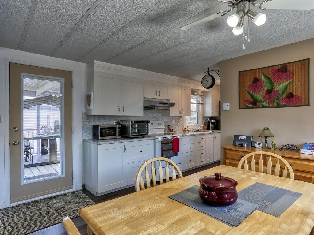 









1135


Rue Alida-Désilets

,
Shawinigan,




QC
G9P4H1

