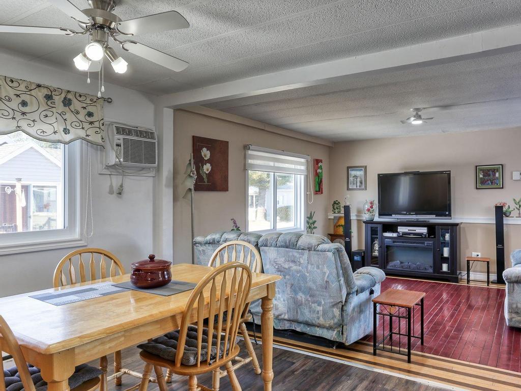 









1135


Rue Alida-Désilets

,
Shawinigan,




QC
G9P4H1

