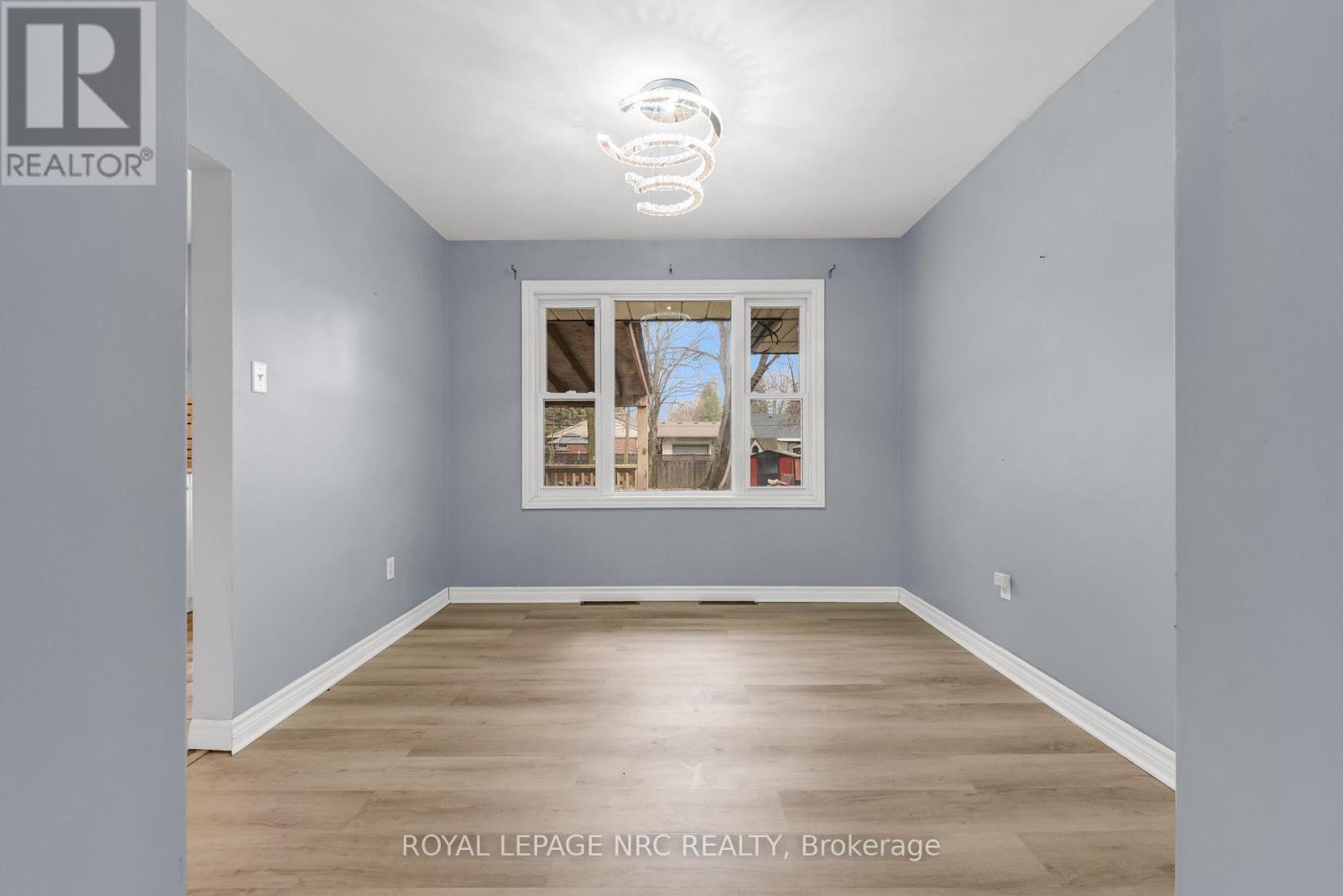












87 CANBORO ROAD

,
Pelham (Fonthill),




Ontario
L0S1E0

