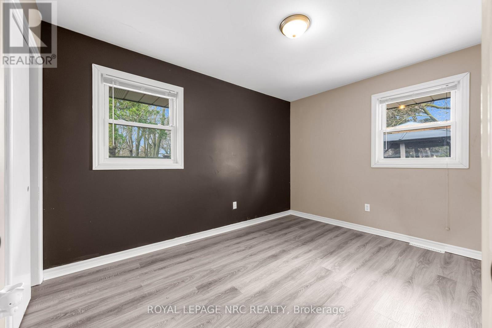 












87 CANBORO ROAD

,
Pelham (Fonthill),




Ontario
L0S1E0


