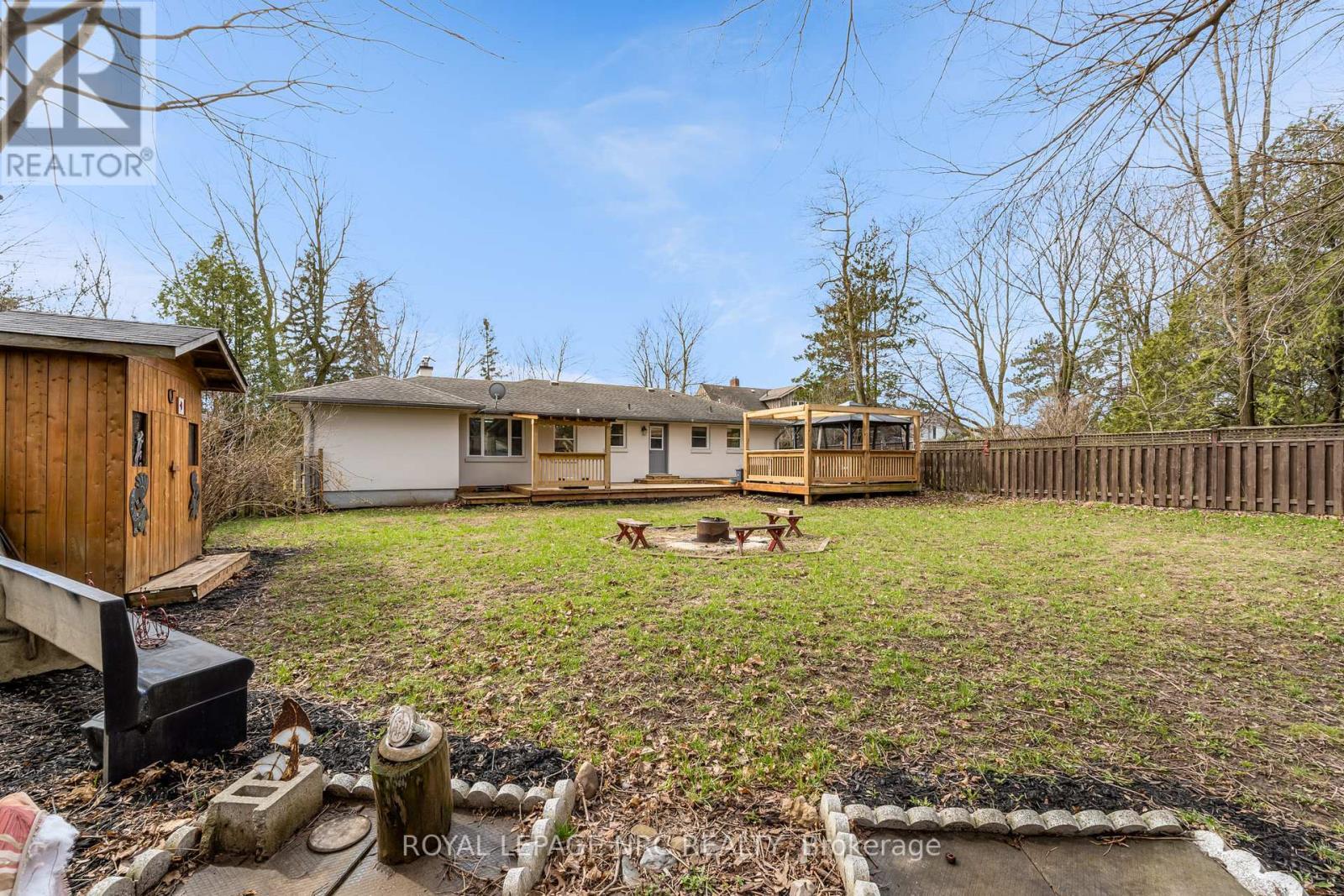 












87 CANBORO ROAD

,
Pelham (Fonthill),




Ontario
L0S1E0

