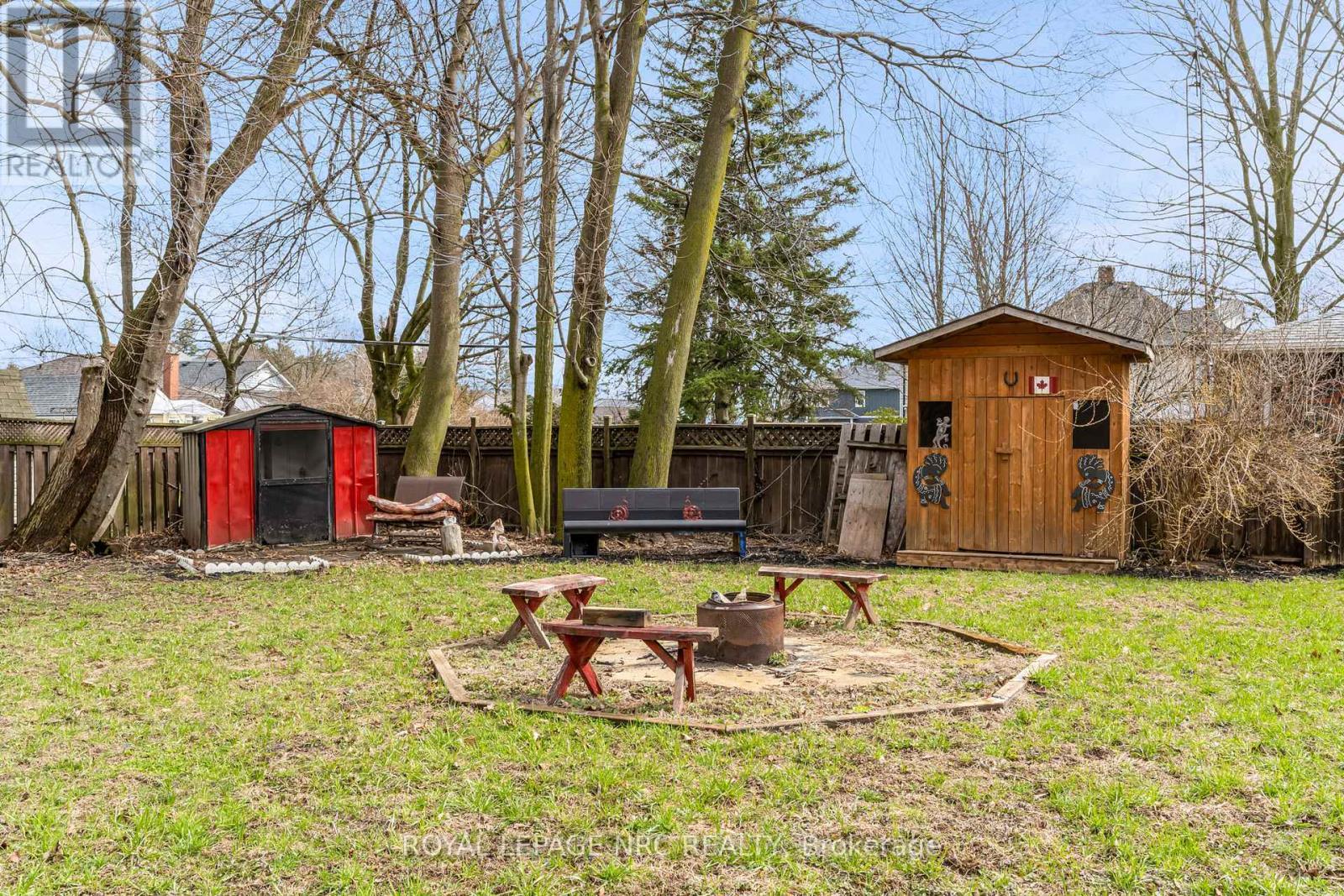 












87 CANBORO ROAD

,
Pelham (Fonthill),




Ontario
L0S1E0

